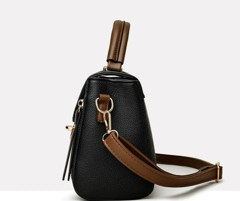 Ladies' tote bag with lock - Elegant crossbody urban bag 