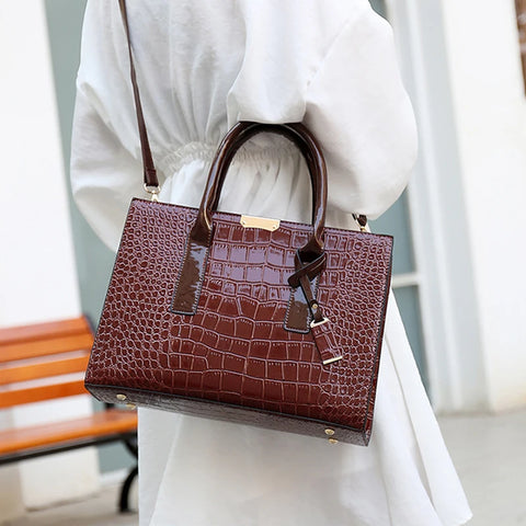 Women Handbag Crocodile Print, Top Selling Model, Designer Brand Look, Fashionable Tote Bag, Adjustable Strap, Ladies' Top Handle Handbag, Large Capacity Crossbody Bag, Work, Smart Casual and Travel Use, Perfect Gift Idea, Cell Phone Pocket