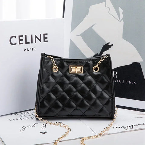 Ladies' Handbag with Chains - Diamond Lattice Underarm Bag