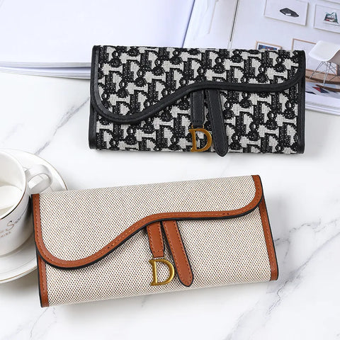 Women's Retro Long Wallet - Large Capacity D-Buckle