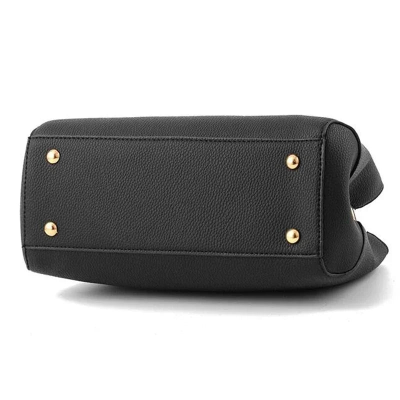 Ladies Messenger Bag with Flower Pendant Designer Look Crossbody Shoulder Bags 2025