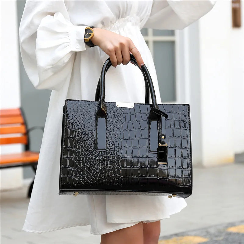 Women Handbag Crocodile Print, Top Selling Model, Designer Brand Look, Fashionable Tote Bag, Adjustable Strap, Ladies' Top Handle Handbag, Large Capacity Crossbody Bag, Work, Smart Casual and Travel Use, Perfect Gift Idea, Cell Phone Pocket