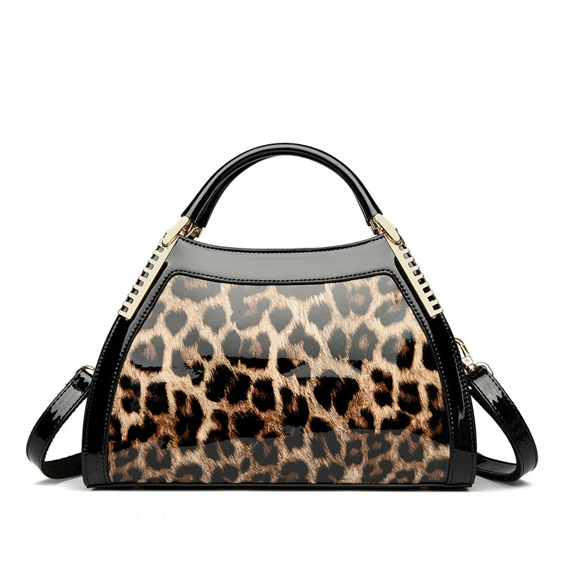 Women's Shoulder Crossbody Handbag - Luxury Crocodile Design 