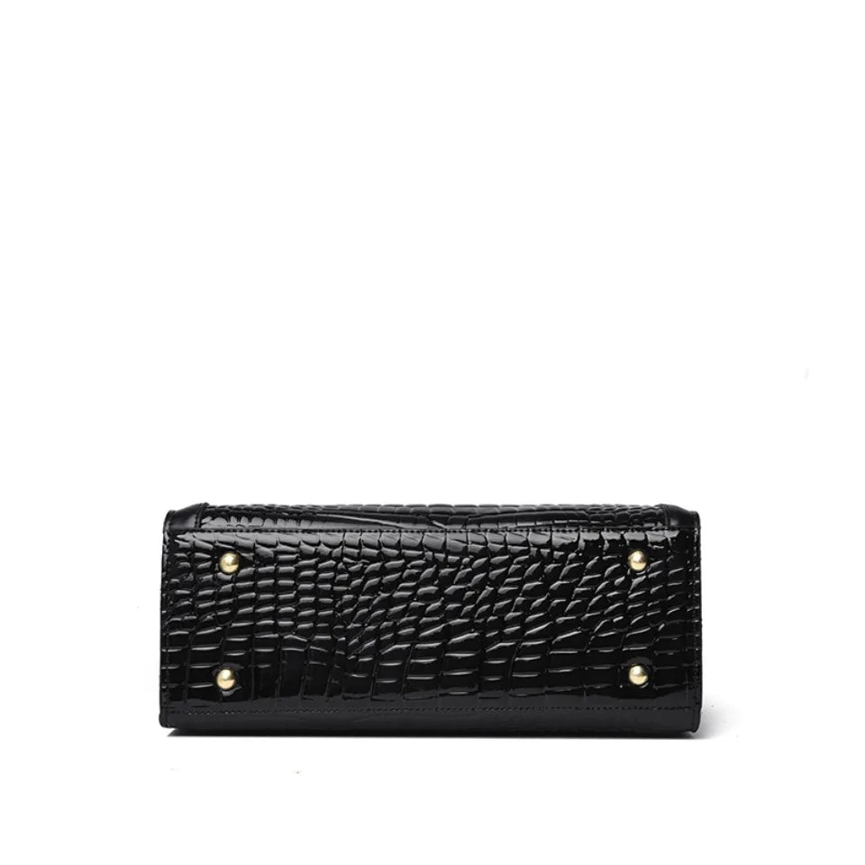 Women's Shoulder Crossbody Handbag - Luxury Crocodile Design